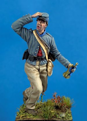 S2KW5435 - confederate bugler running